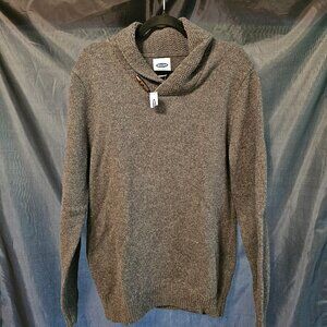 Old Navy men's charcoal sweater. NWT. Size M